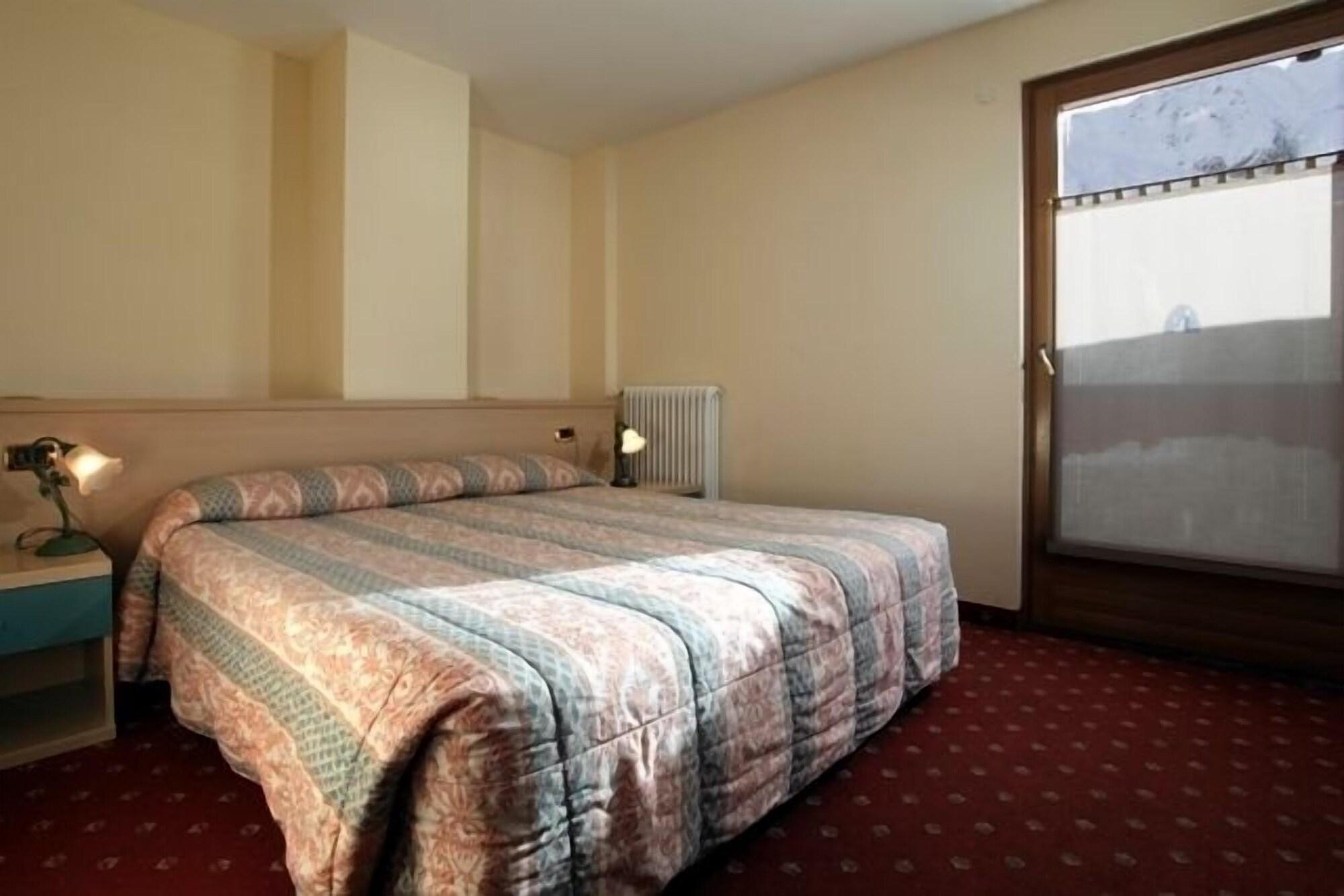 Hotel Delle Alpi Passo del Tonale Esterno foto