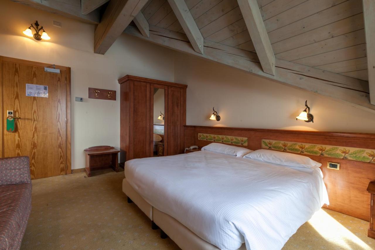 Hotel Delle Alpi Passo del Tonale Esterno foto