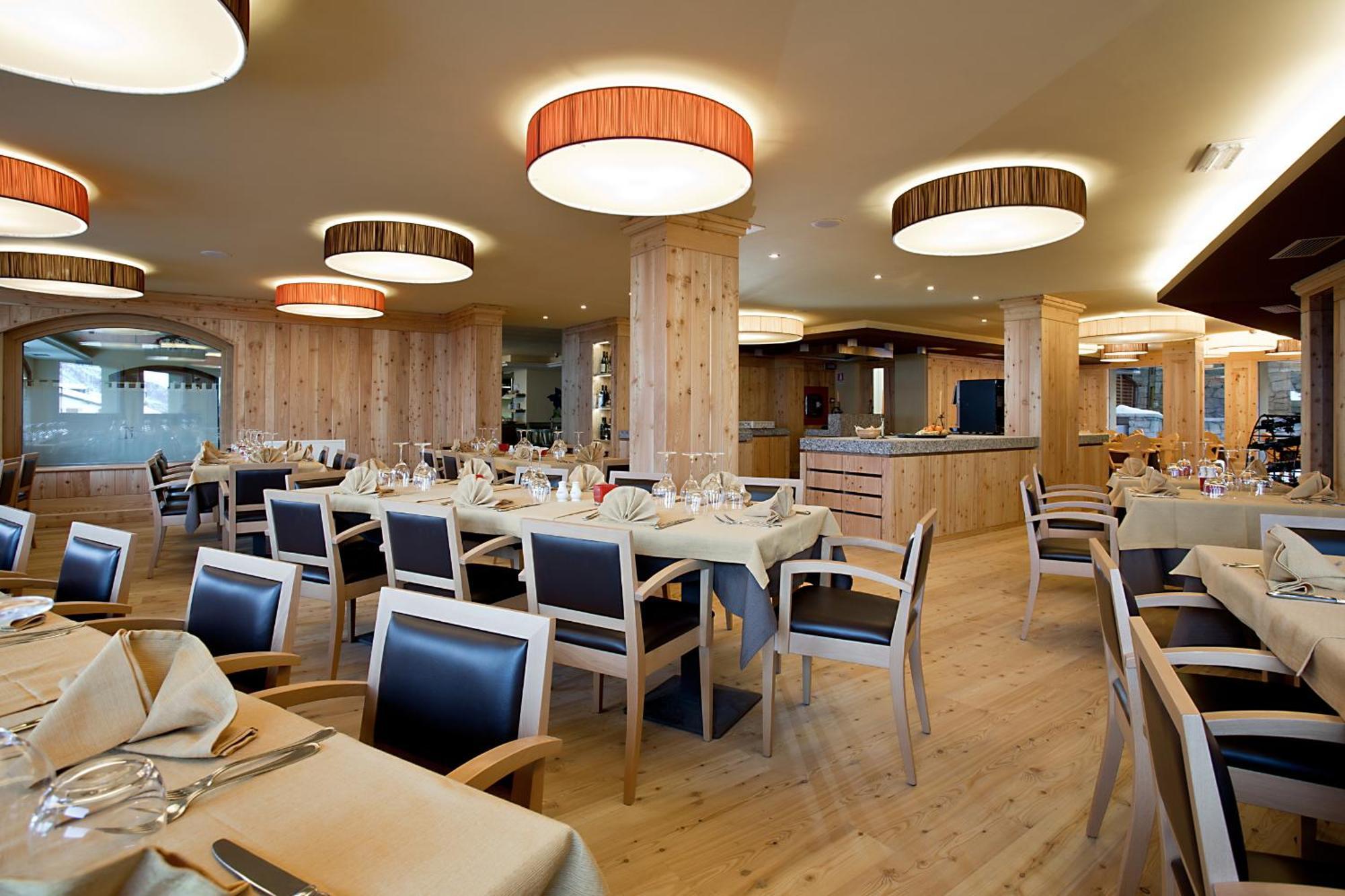 Hotel Delle Alpi Passo del Tonale Esterno foto